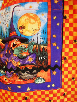 1940 close up halloween pocket