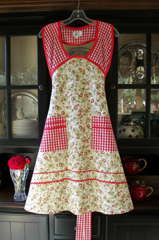 1940 Strawberry Garden / Red gingham, click for larger view