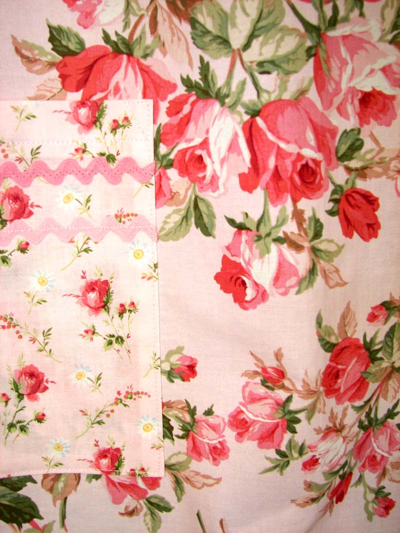 Closeup 1940 Large soft pink roses