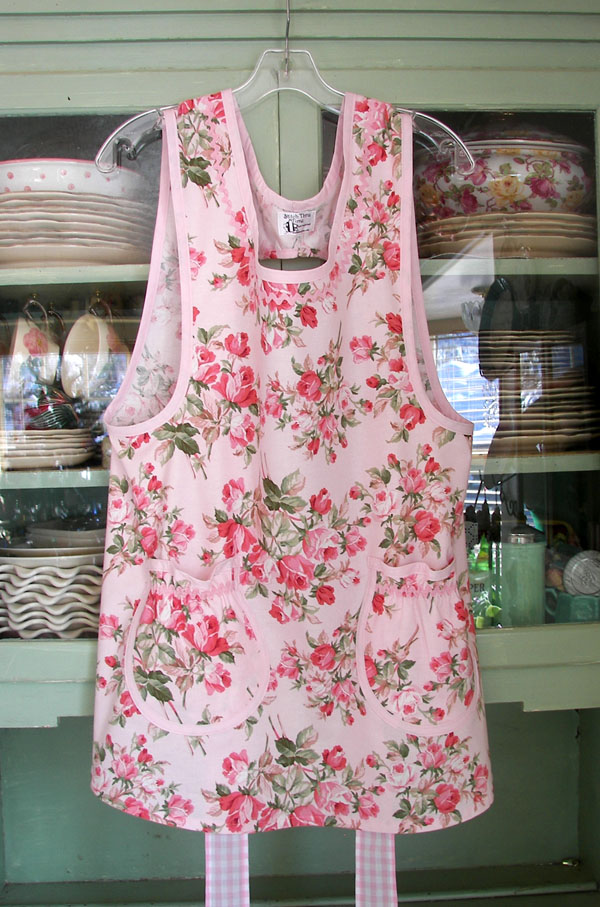 Grandma Large Soft Pink Roses All Over