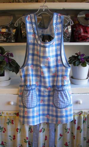Grandma Apron, click fo rmore aprons