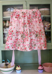 large soft pink roses half apron click for larger view