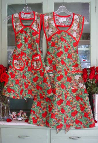 Magic Christmas Mother Daughter Apron, click for larger view