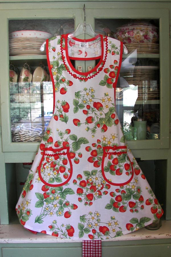 Aunt Rose Strawberry Harvest Apron