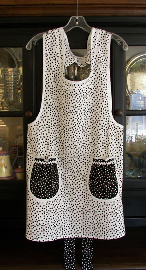 Violet white/black poka dot, click for more Violet views