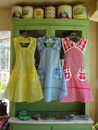 Gingham retro aprons