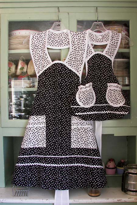 1940 Black Polka Dot Mother Daughter Aprons