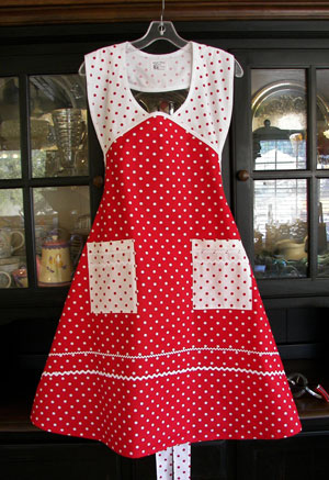 1940 in Red Poka Dot / White Poka Dot