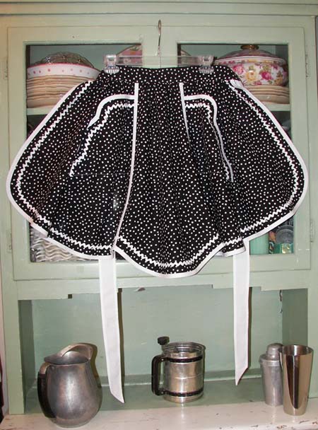 1944 Black Polka Dot