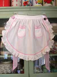 1943 Ruffle White Girl apron