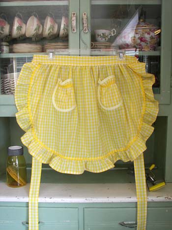 1948 Ruffle Yellow Gingham Half Apron