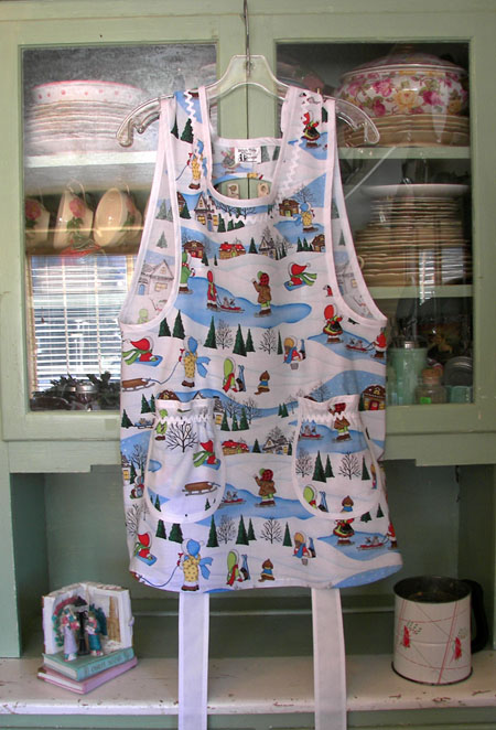 Hanky Panky Apron. Found in an issue (Christmas Ideas) of the