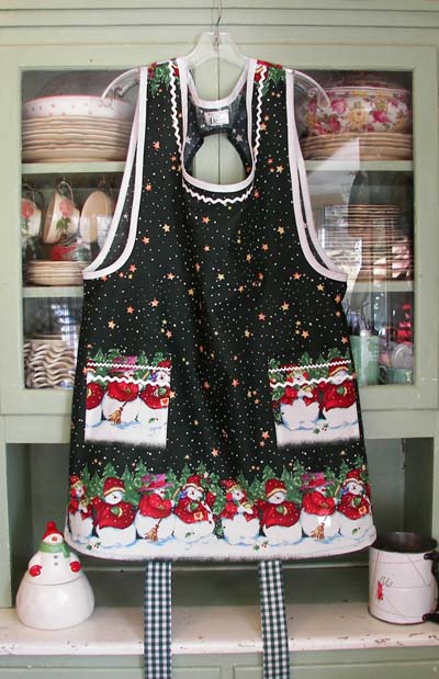 Grandma Apron Christmas Apron in Winter Wonderland, clilck for larger view